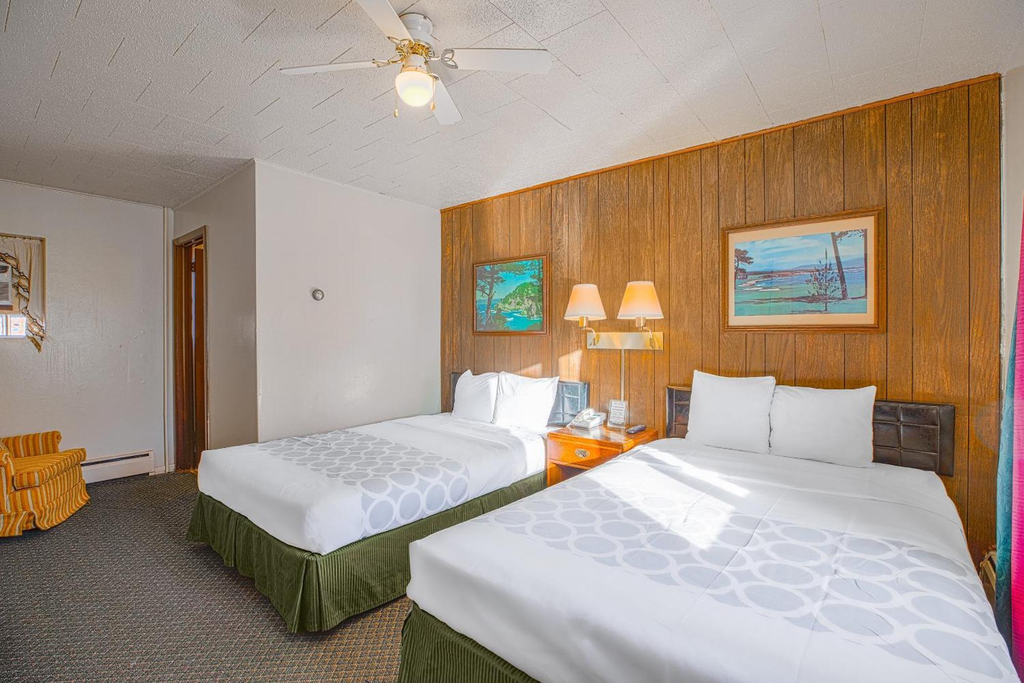 Love Hotels Silver Street By Oyo At Hurley Wi Exteriér fotografie